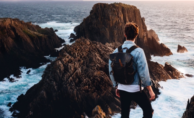 daniel-jensen-tQpypKA92k8-unsplash-min